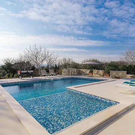 Laura Holiday home Valhova